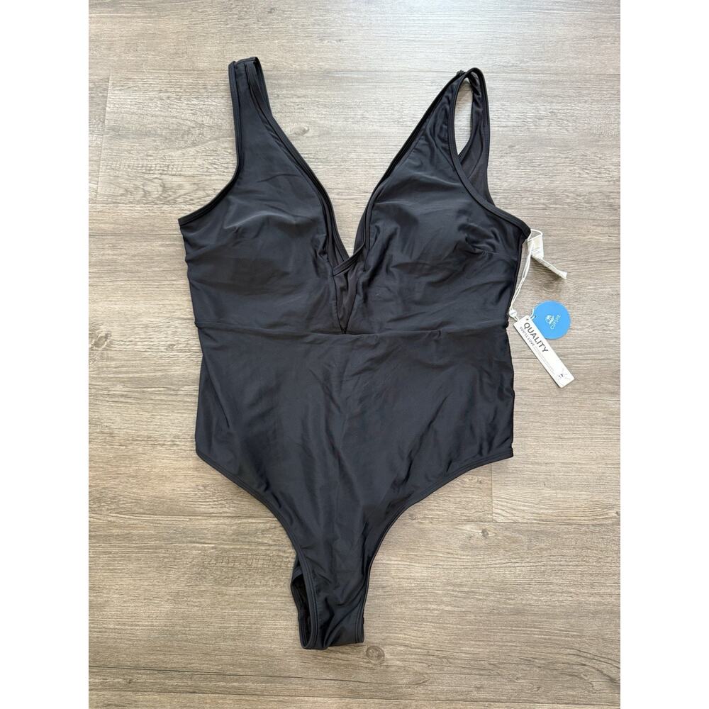 Cupshe Black One Piece Swimsuit V Neck Size XL NWT